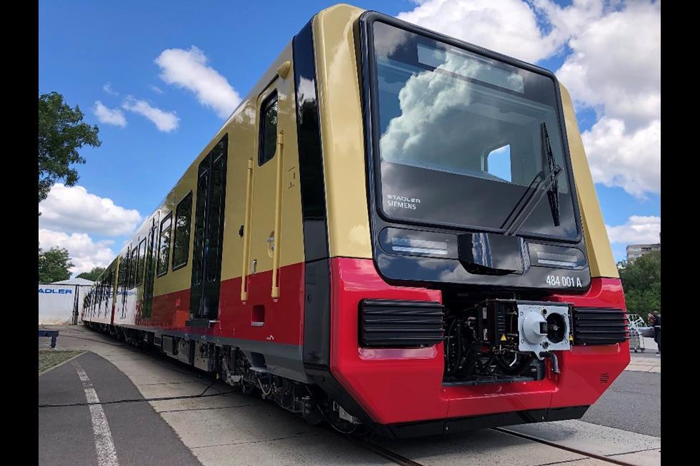 StadlerSiemens consortium rolls out first Berlin SBahn